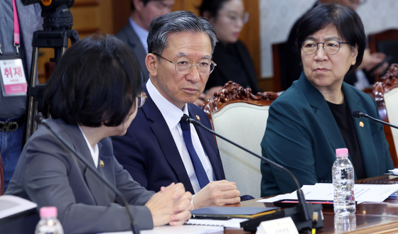 대화하는 정성호·정은경·오유경