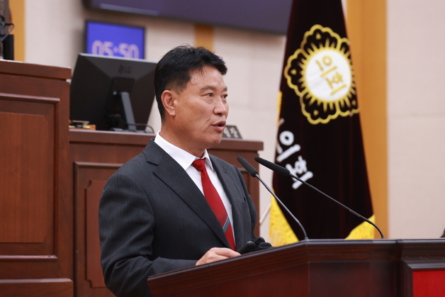 서원복 충주시의원 "시내버스 전면 무료화해야"