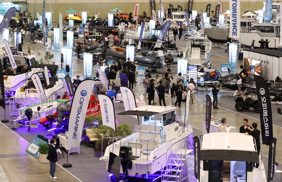 부산국제보트쇼 개막…해양레저 최신 한 자리에