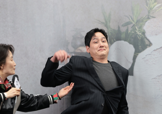 '모자무싸' 박해준 "포토타임 때 넘어진 것, 자책하고 있어" 폭소 [N현장]