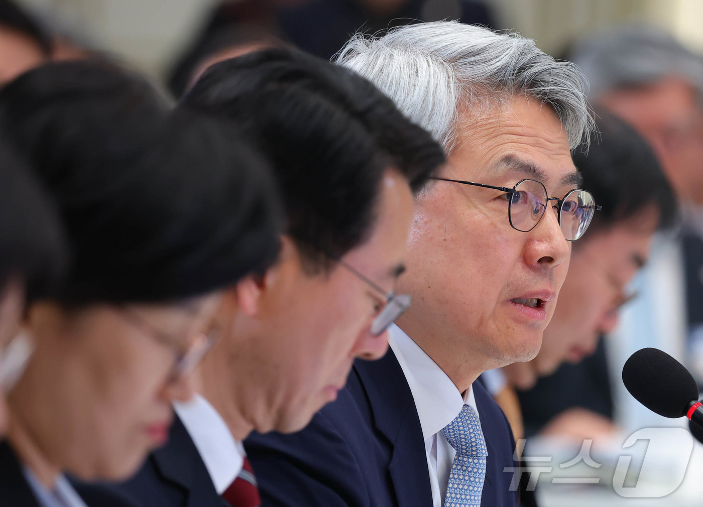 (서울=뉴스1) 이재명 기자 = 고영선 한국교육개발원장이 17일 청와대에서 열린 공공기관 및 유관기관 업무보고에서 보고를 하고 있다. 2026.4.17/뉴스1