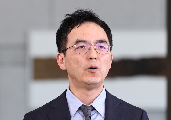 큐트 하트 날리는 클유아