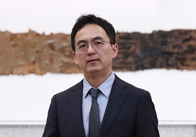 새 타이틀곡 '포즈(POSE)'로 돌아오는 클유아