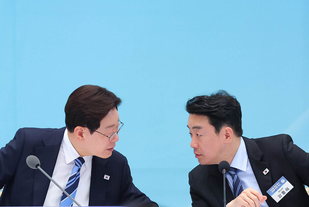 靑 비서관급 참모진 일부 개편 임박…2기 개각은 '與 전대 후' 관측