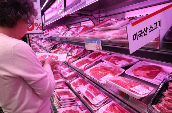 '고환율에 한우와 미국산 소고기 가격 격차 줄어'