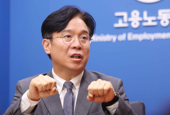 삼성發 쟁의범위 논란에…李 지시 받은 노동장관 "현장 혼선 신속 대응"
