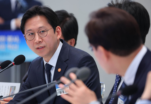 배경훈 부총리, 공공·유관기관 업무보고 발언