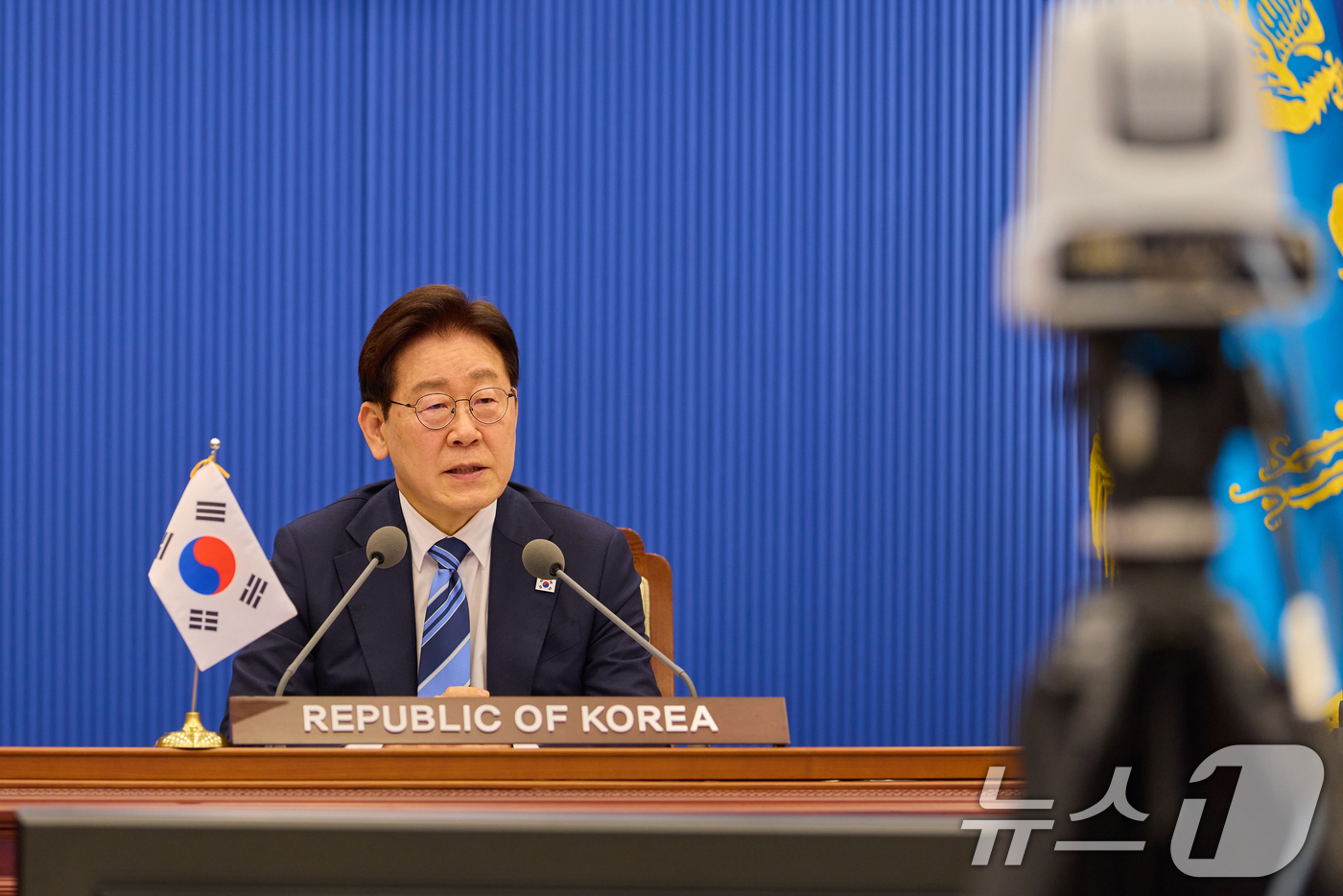 (서울=뉴스1) 허경 기자 = 이재명 대통령이 17일 청와대에서 프랑스와 영국 주도로 열린 '호르무즈 해협 자유항행' 정상회의에 참석해 발언하고 있다. (청와대 제공. 재판매 및 …