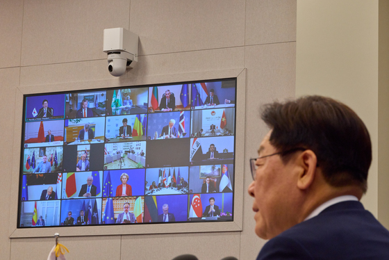 호르무즈 화상 회의 90분 만에 종료…李, 중동 전쟁·해협 안전 논의