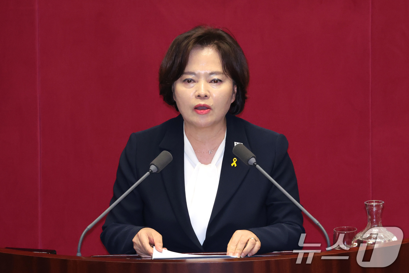 (서울=뉴스1) 신웅수 기자 = 정춘생 조국혁신당 의원이 18일 서울 여의도 국회에서 열린 제434회국회(임시회) 제6차 본회의에서 공직선거법 일부개정법률안(대안)에 대한 토론을 …