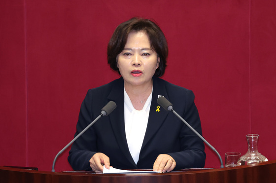 공직선거법 개정안 반대 토론하는 정춘생