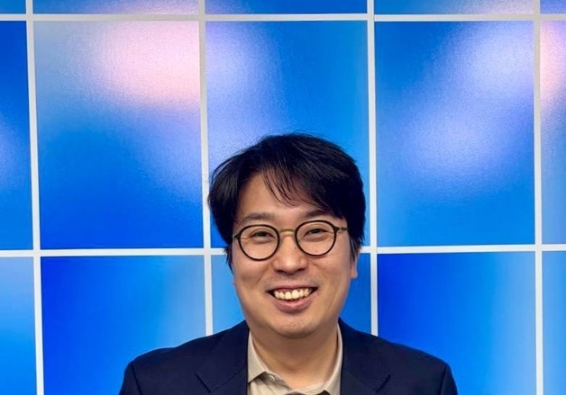 李대통령 'AI 기본사회' 글로벌 확산 기여 차지호 의원에 감사패