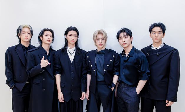 엑스디너리 히어로즈, 팬 쇼케이스 성료…화려하게 연 2026년 첫 활동