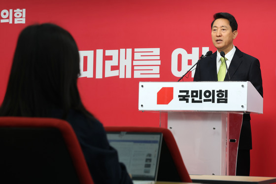 오세훈 "선거 기간 장동혁 역할 많지 않아…후보들에게 짐"