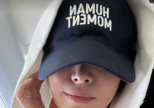 송혜교, 모자로도 안 가려지는 미모…독보적인 아우라 [N샷]