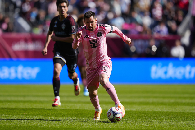 메시, 멀티 골 폭발…인터 마이애미 새 감독 데뷔전 승리 견인