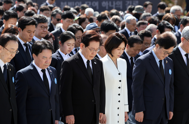 李대통령, '4·19 기념식' 취임 후 첫 참석…김혜경 여사 동행