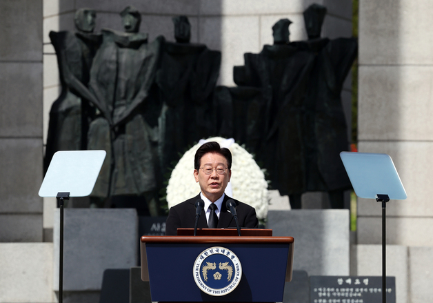 李대통령 "4·19 정신 있었기에 내란의 밤 물리쳐" [전문]