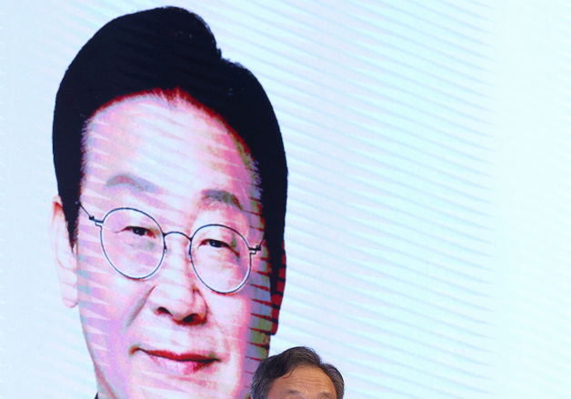 이재명 대통령 축사 대독하는 문진영 사회수석