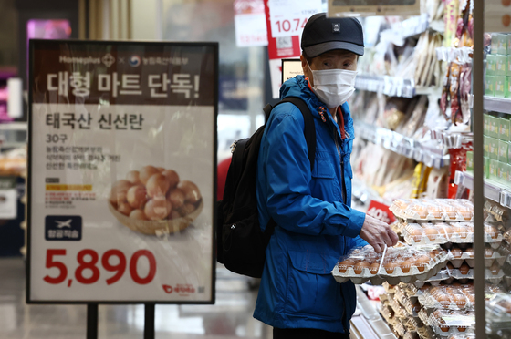 태국산 계란 풀고, 할인행사도 병행…정부, 축산물 값 안정 총력