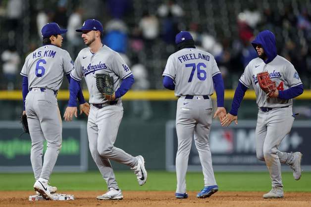 다저스, 콜로라도에 3-4 역전패…김혜성 교체 출전 무안타