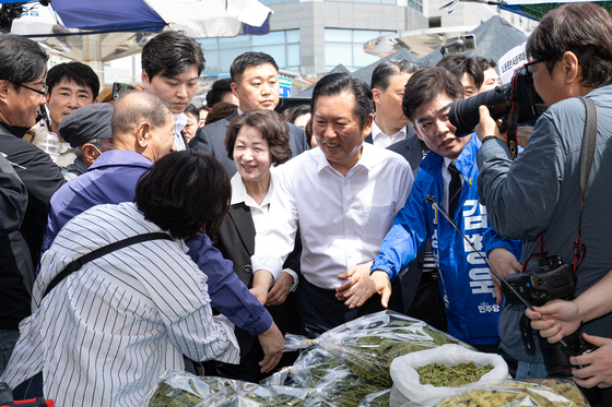 성남 민속5일장 찾은 정청래 대표