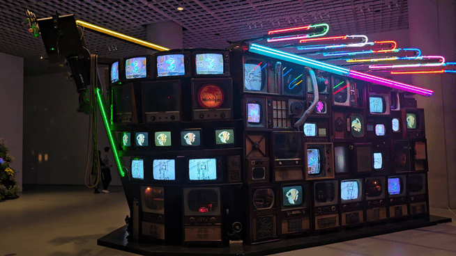 본문 이미지 - 아모레퍼시픽에서 진행 중인 현대미술 소장품 특별전. 백남준의 콘-티키(1995).  ⓒ 뉴스1 최소망