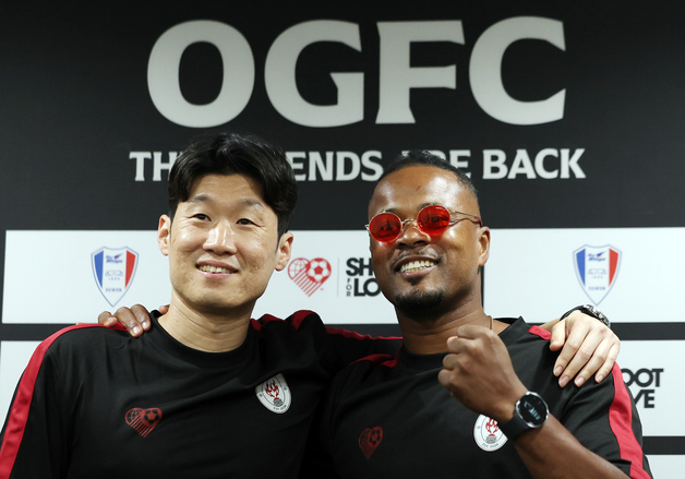 박지성·에브라, 다시 그라운드에서 함께 뛰어요