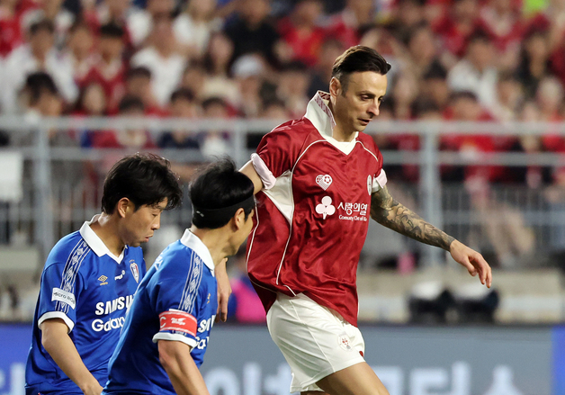 베르바토프, 수비 두 명은 문제 없어!