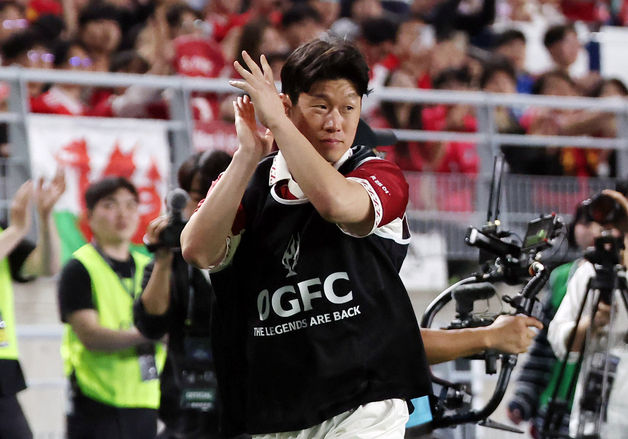 몸 푸는 박지성