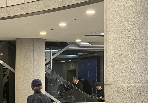 구자은 LS 회장 모친상 첫날, 구자열 의장 등 LS家 조문 (종합)