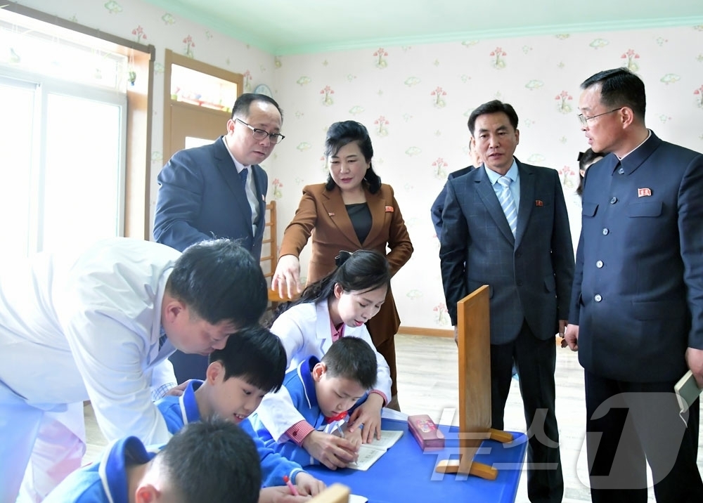 (평양 노동신문=뉴스1) = 북한 노동당 기관지 노동신문은 2일 "조선장애어린이회복원에서 1일 개학식이 진행되였다"고 보도했다.[국내에서만 사용가능. 재배포 금지. DB 금지. F …