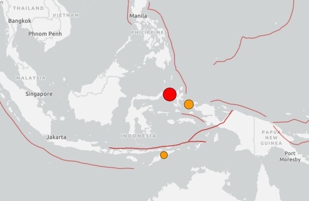 [속보] "인니 동부 섬에서 규모 7.8 강진…쓰나미 주의보"