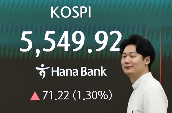 '종전 기대감' 코스피 상승 출발