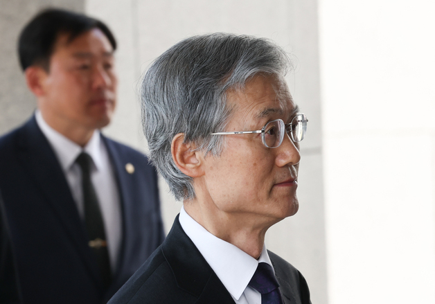 조희대 대법원장 출근길