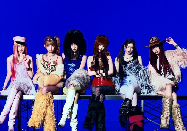 아이브 '뱅뱅', 3월 월간 차트 2관왕 달성…음원·음방·화제성 '올킬'