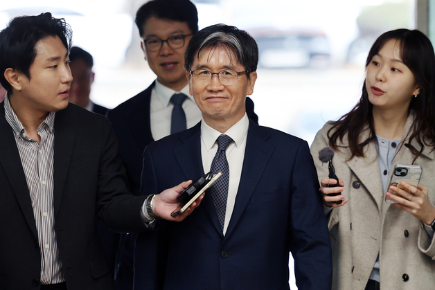 '순직 해병 수사 외압 의혹' 오동운 공수처장 1차 공판 출석