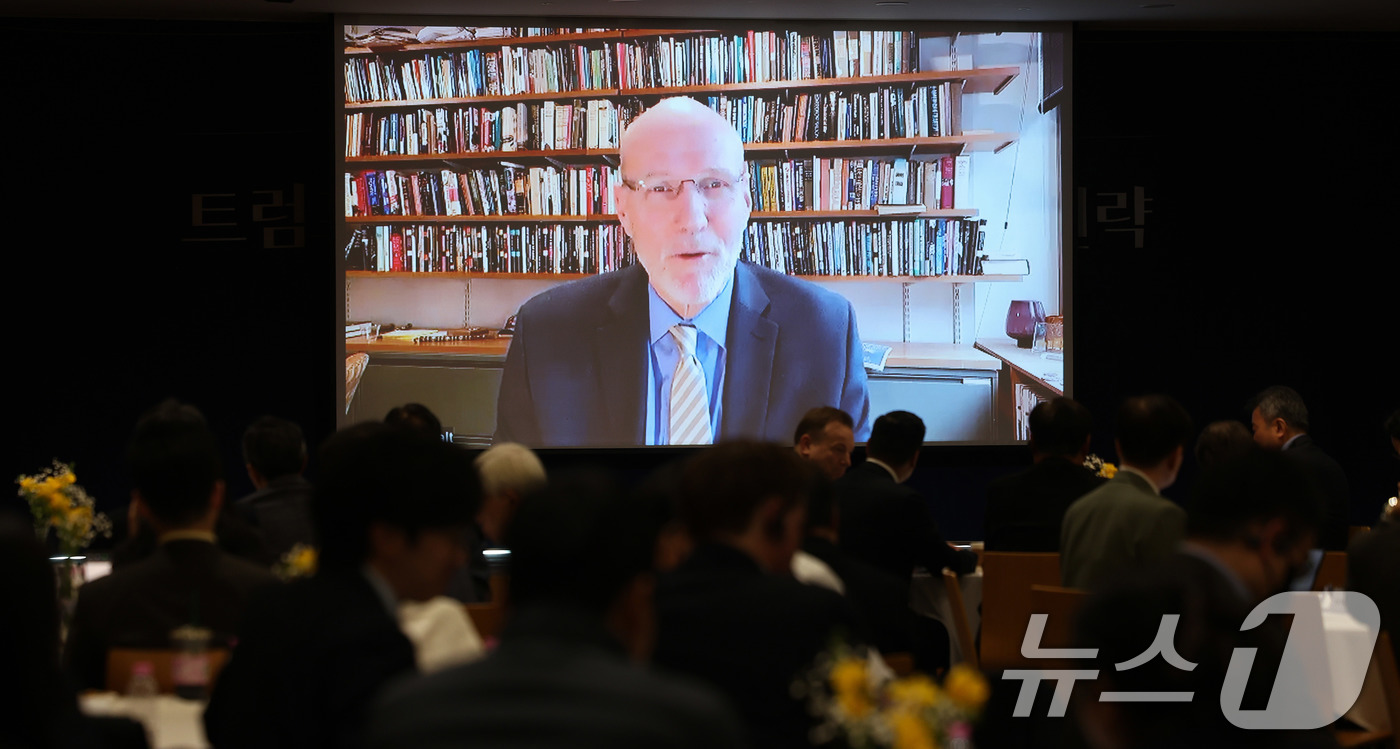 (서울=뉴스1) 박지혜 기자 = 스티븐 월트 하버드대학교 교수가 2일 서울 종로구 연합뉴스빌딩에서 ‘트럼프 2기와 한국의 외교·안보 전략’을 주제로 열린 제41차 세종국가전략포럼 …