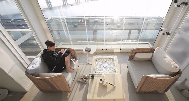 '금융인과 결혼' 효민, 한강뷰 집공개…최고급 호텔 뺨치는 내부