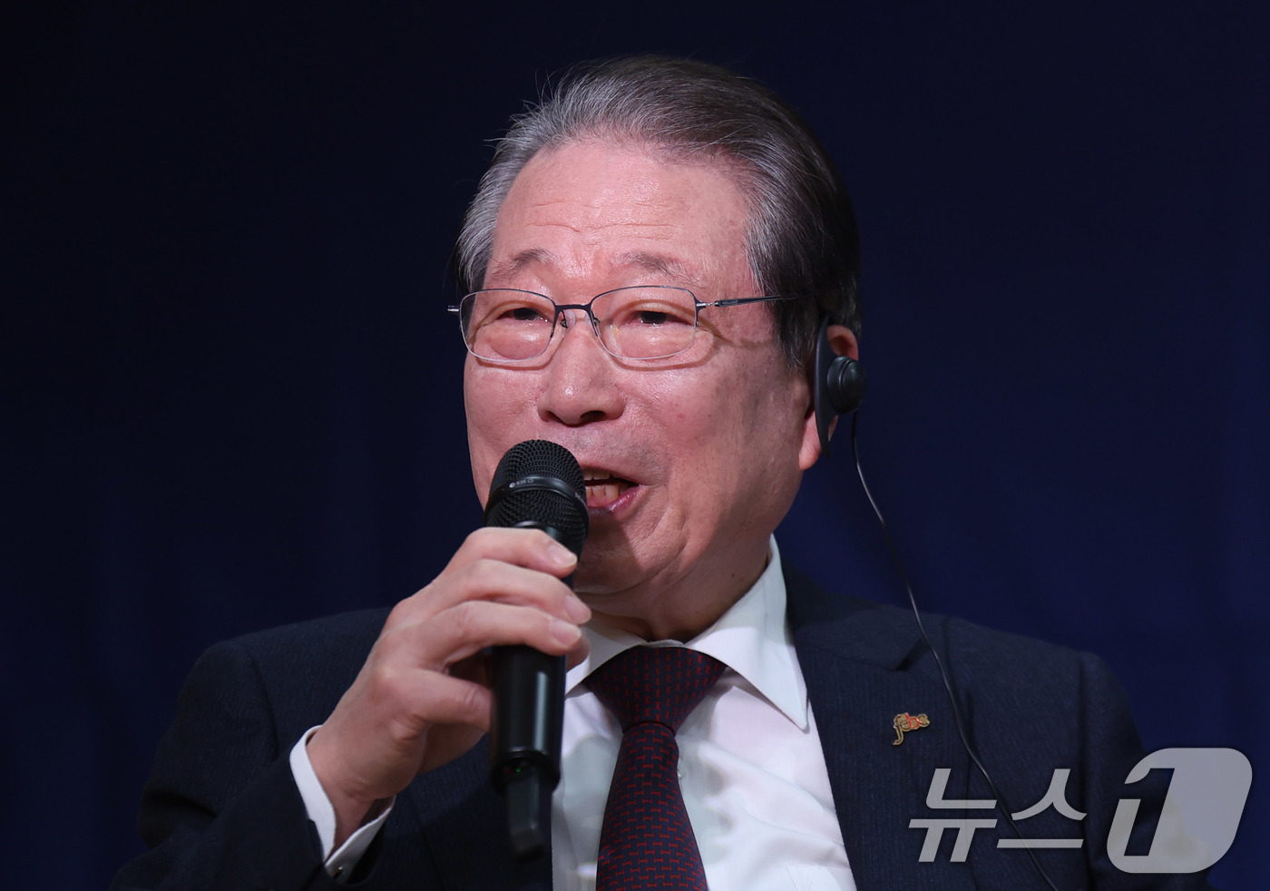 (서울=뉴스1) 박지혜 기자 = 2일 서울 종로구 연합뉴스빌딩에서 ‘트럼프 2기와 한국의 외교·안보 전략’을 주제로 열린 제41차 세종국가전략포럼에서 좌장인 유명환 전 외교부 장관 …