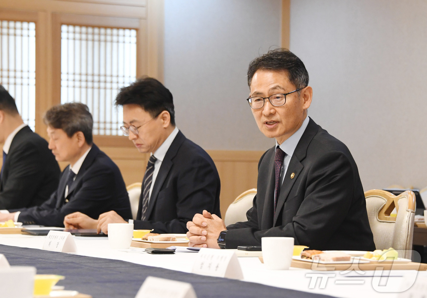 (서울=뉴스1) = 허장 재정경제부 제2차관이 2일 서울 종로구 정부서울청사에서 열린 외국인 투자 유치 자문위원회에서 모두발언을 하고 있다. (재정경제부 제공. 재판매 및 DB 금 …