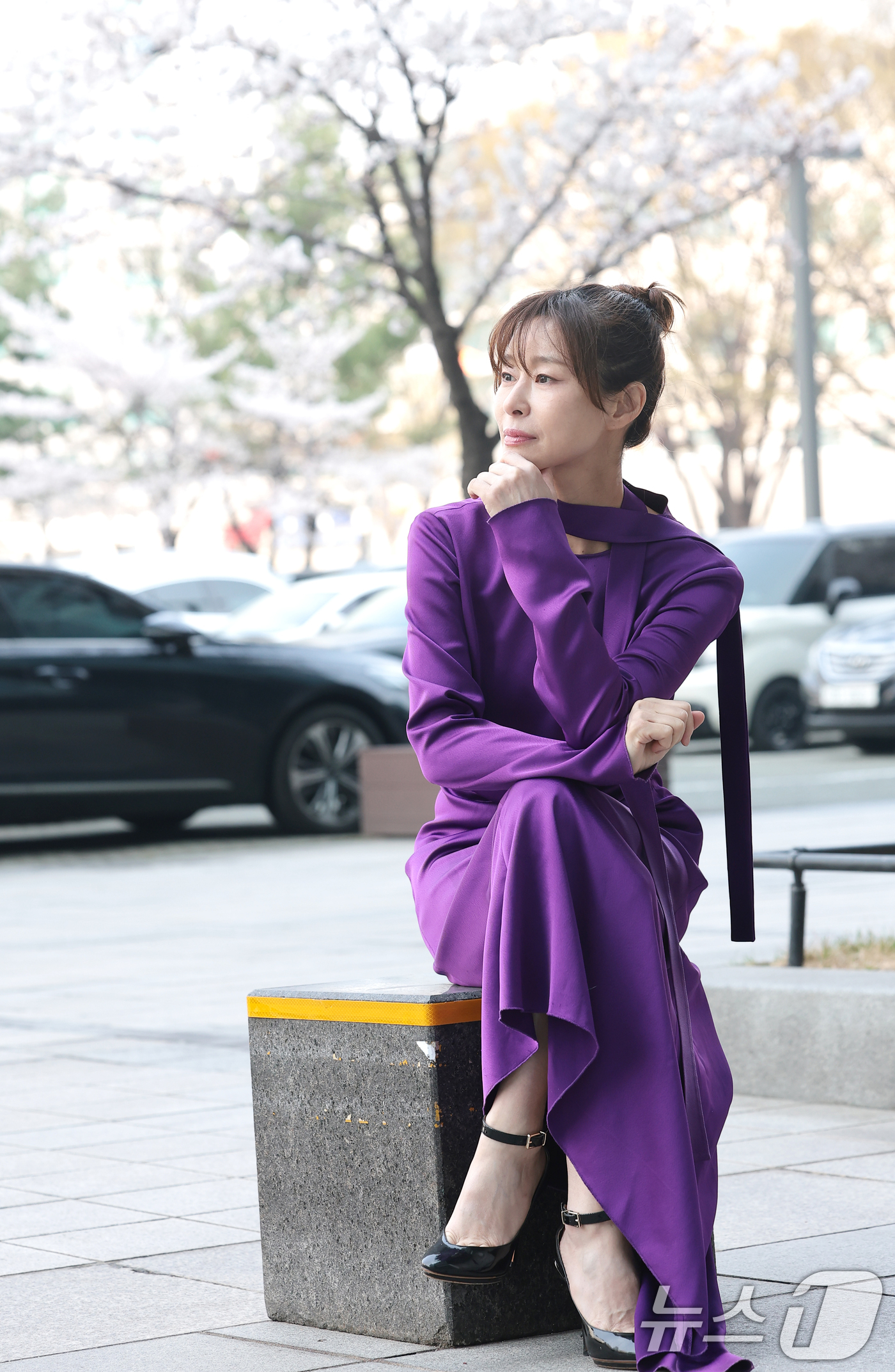 (서울=뉴스1) 권현진 기자 = 배우 예지원이 연극 ‘홍도’ 홍보를 위해 2일 오후 서울 양천구 SBS에 도착해 파워 FM '박하선의 씨네타운' 생방송에 앞서 포즈를 취하고 있다. …