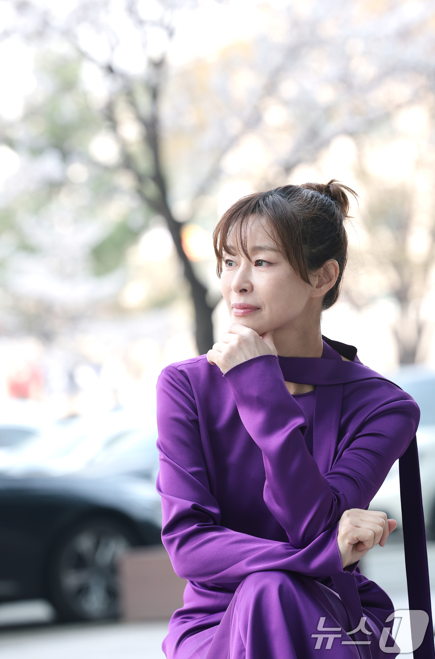 (서울=뉴스1) 권현진 기자 = 배우 예지원이 연극 ‘홍도’ 홍보를 위해 2일 오후 서울 양천구 SBS에 도착해 파워 FM '박하선의 씨네타운' 생방송에 앞서 포즈를 취하고 있다. …