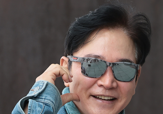 정보석, 근사한 볼 하트