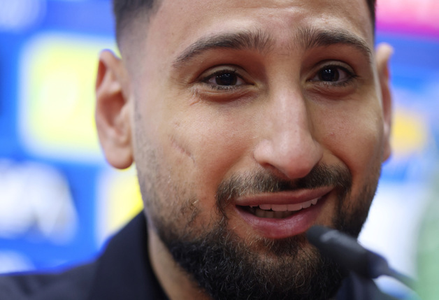 펑펑 운 돈나룸마·에릭센…월드컵을 TV로 봐야 하는 스타들