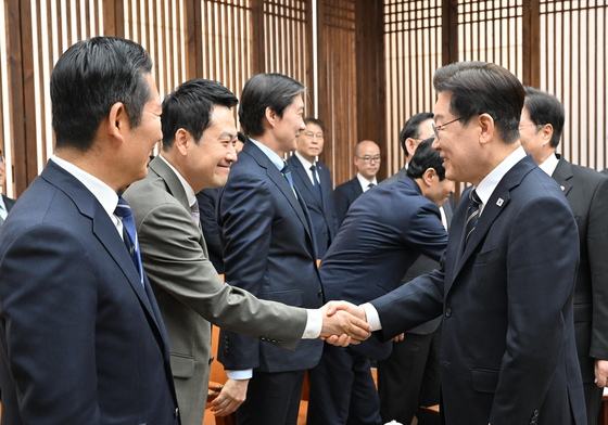 장동혁 "추경, 선거 후 세금 핵폭탄 떨어뜨리기 위한 달콤한 마취제"