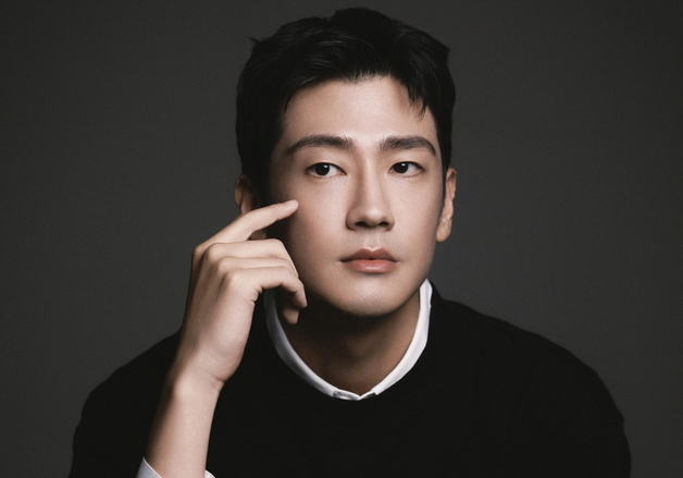 구자성, 쇼트폼드라마 '엉큼한 맞선' 주인공