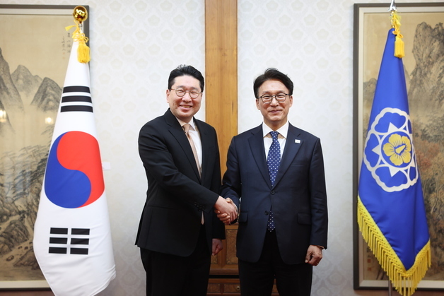 이상현 사이클연맹 회장, 김민석 국무총리 예방…체육계 요구 전달