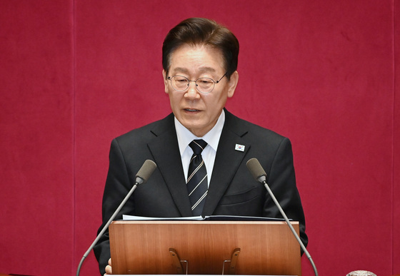 李대통령, '전쟁추경' 시정연설…"민생경제 전시상황, 초당적 협력 부탁"(종합)