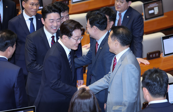 국민의힘 의원석 찾은 이재명 대통령